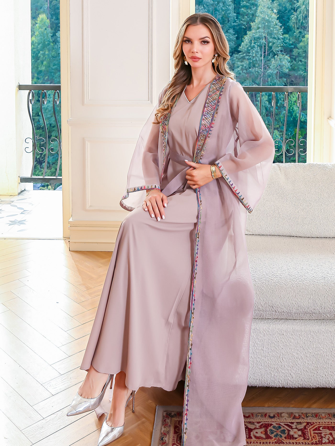 Muslim elegant two-piece dress, Middle Eastern embroidered mesh long group abaya women's robe wholesale