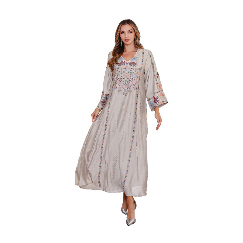 Muslim elegant dress Middle Eastern women's clothes abaya embroidered robe Dubai women's wholesale 